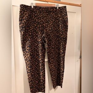 Old navy Harper midrise leopard pants size 18 regular length. Great quality.